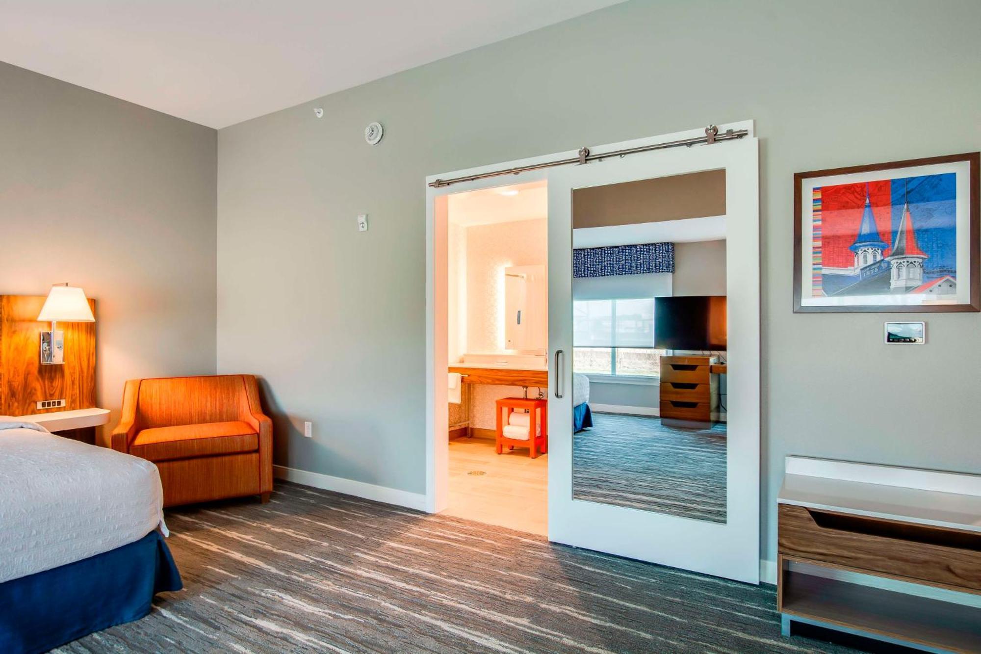 Hampton Inn & Suites By Hilton Louisville East Oxmoor מראה חיצוני תמונה