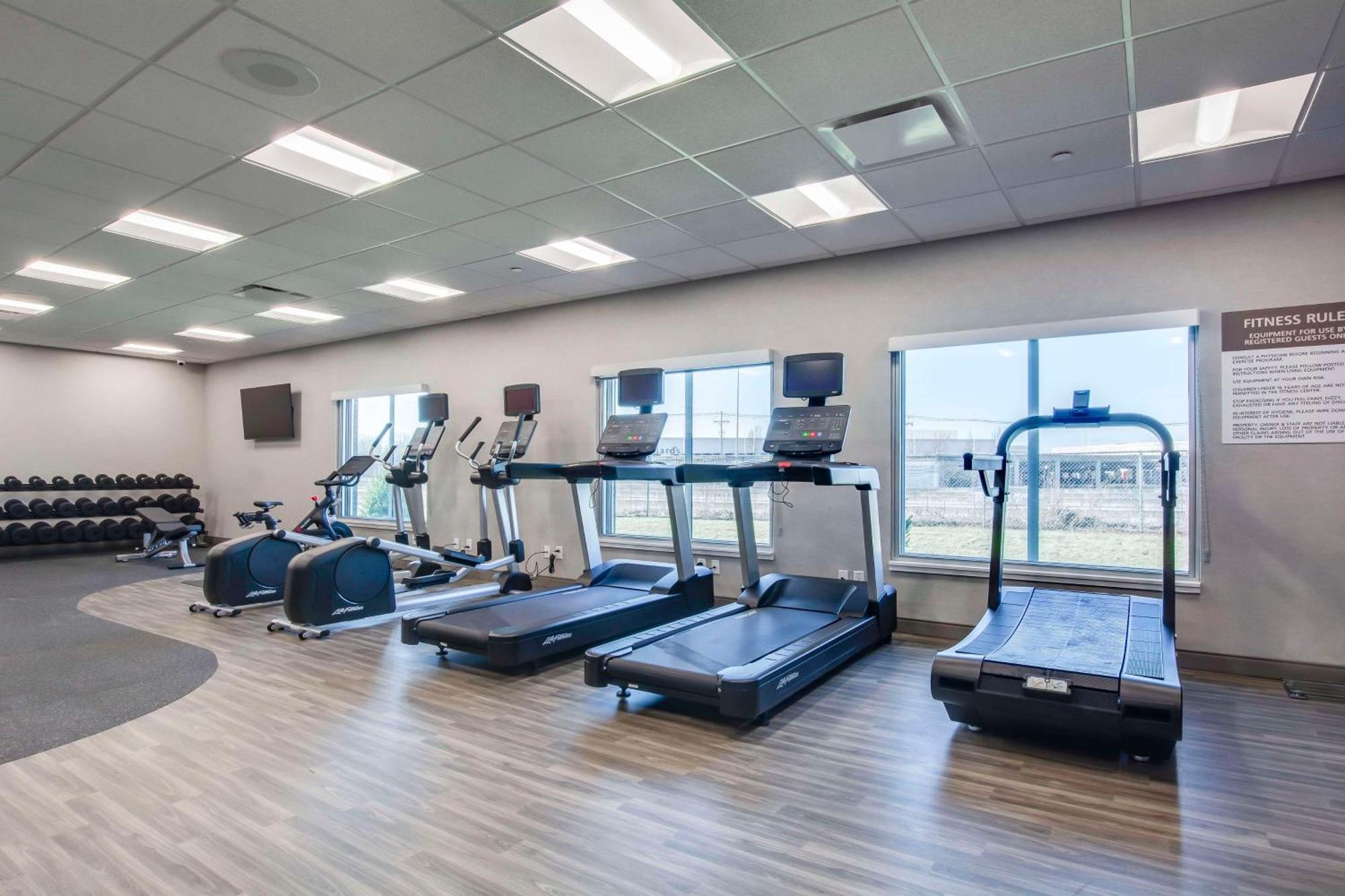 Hampton Inn & Suites By Hilton Louisville East Oxmoor מראה חיצוני תמונה