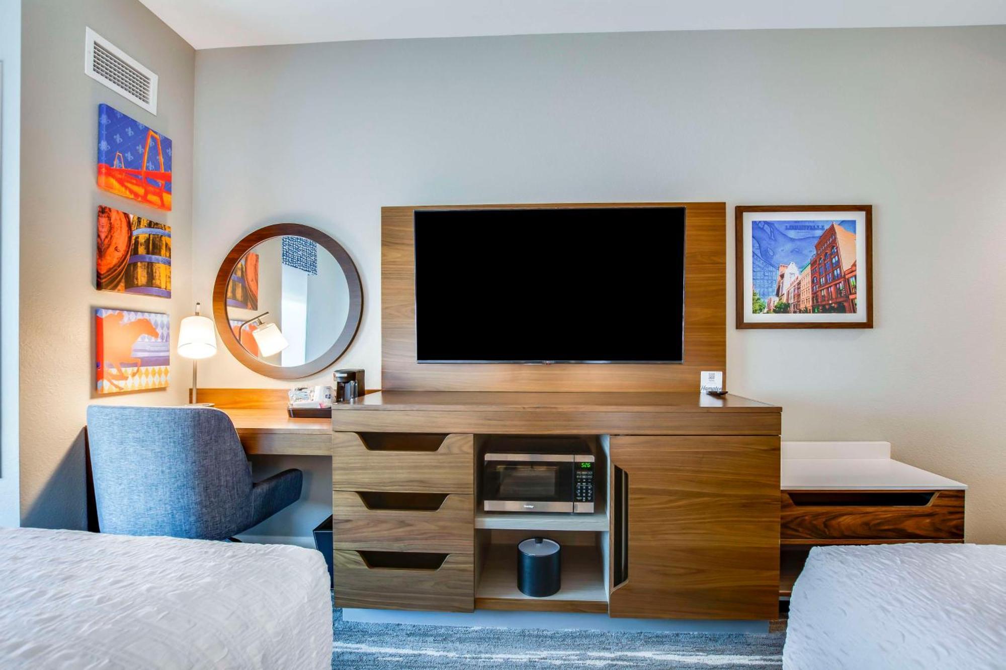 Hampton Inn & Suites By Hilton Louisville East Oxmoor מראה חיצוני תמונה