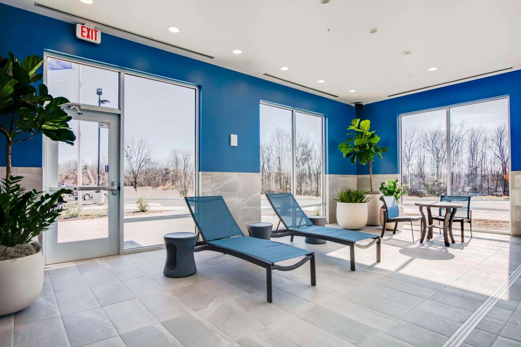 Hampton Inn & Suites By Hilton Louisville East Oxmoor מראה חיצוני תמונה